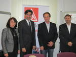 Generalkonsul Ari (zweiter von links) Generalkonsul Ari (zweiter von links)